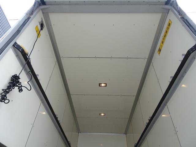 キャンター 　積載２ｔ　アルミバン　跳ね上げ　パワーゲート　ＰＧ　昇降能力１０００ｋｇ　日本フルハーフ　５ＭＴ　荷台寸法　長４６０　幅１７７　高１９５（29枚目）