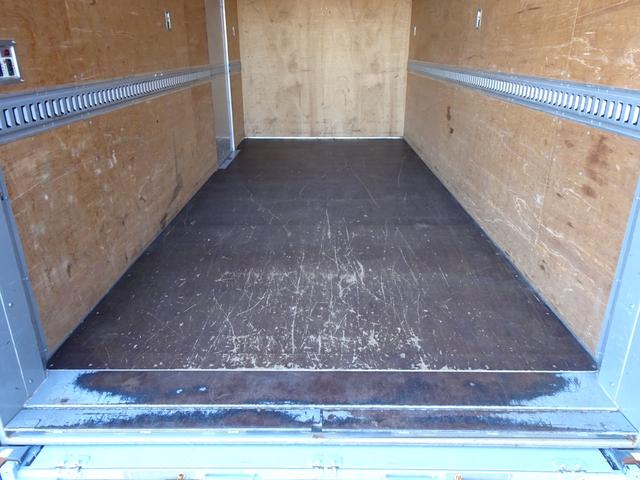 ダイナトラック 積載3t アルミバン ワイド ロング 荷台長513幅209高206 垂直パワーゲート トヨタスライドリフト 昇降荷重600kg 左サイド扉 AT車 2WD バックカメラ 3トン ドライバン パネルバン(28枚目)