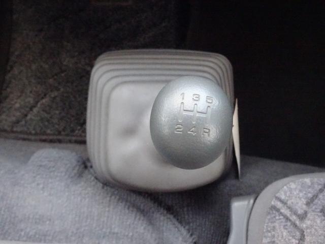 キャラバンマイクロバス SロングGX 12人乗り 5MT ディーゼルターボ 2WD ダブルエアコン/リアヒーター 乗合乗用 2ナンバー ミニバス マイクロバス コミューター 2ナンバー NOx・PM適合(24枚目)