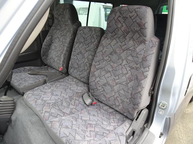 キャラバンマイクロバス SロングGX 12人乗り 5MT ディーゼルターボ 2WD ダブルエアコン/リアヒーター 乗合乗用 2ナンバー ミニバス マイクロバス コミューター 2ナンバー NOx・PM適合(29枚目)