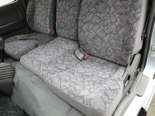 キャラバンマイクロバス SロングGX 12人乗り 5MT ディーゼルターボ 2WD ダブルエアコン/リアヒーター 乗合乗用 2ナンバー ミニバス マイクロバス コミューター 2ナンバー NOx・PM適合(30枚目)