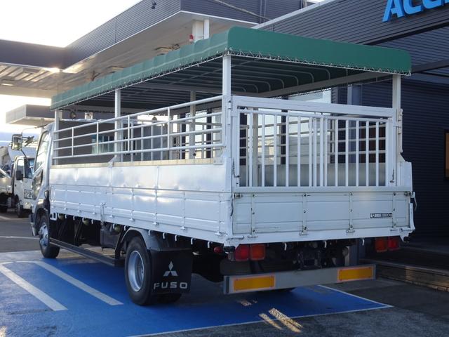 ファイター 　家畜運搬車　積載３５５０ｋｇ　荷台寸法長さ５６２幅２１０高さ１７７　６ＭＴ　原動機６Ｍ６１　ディーゼル　２１０馬力　１ナンバー　ＮＯｘ・ＰＭ適合車（10枚目）
