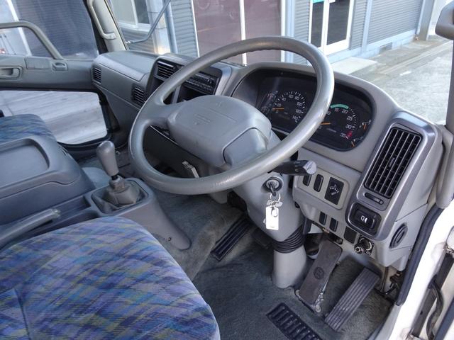 ファイター 　家畜運搬車　積載３５５０ｋｇ　荷台寸法長さ５６２幅２１０高さ１７７　６ＭＴ　原動機６Ｍ６１　ディーゼル　２１０馬力　１ナンバー　ＮＯｘ・ＰＭ適合車（48枚目）