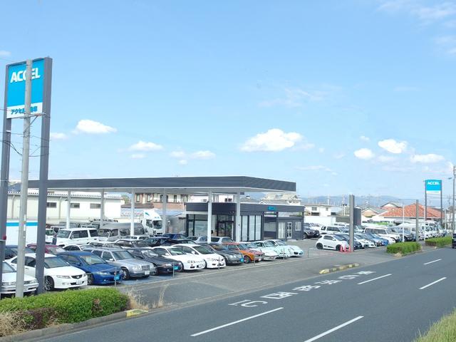 エルフトラック 　積載１．５ｔ　車両総重量５ｔ未満　スムーサーＥｘ　Ｐレンジ付き　ラッシングレール２段　荷室寸法　長３１１ｃｍ　幅１６５ｃｍ　高１９４ｃｍ　床面地上高８４ｃｍ　ディーゼルターボ（4枚目）