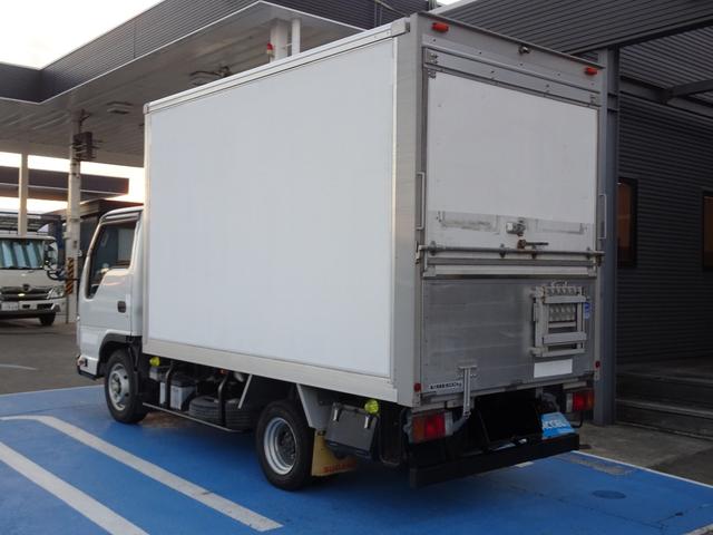 エルフトラック 　積載１．５ｔ　車両総重量５ｔ未満　スムーサーＥｘ　Ｐレンジ付き　ラッシングレール２段　荷室寸法　長３１１ｃｍ　幅１６５ｃｍ　高１９４ｃｍ　床面地上高８４ｃｍ　ディーゼルターボ（9枚目）