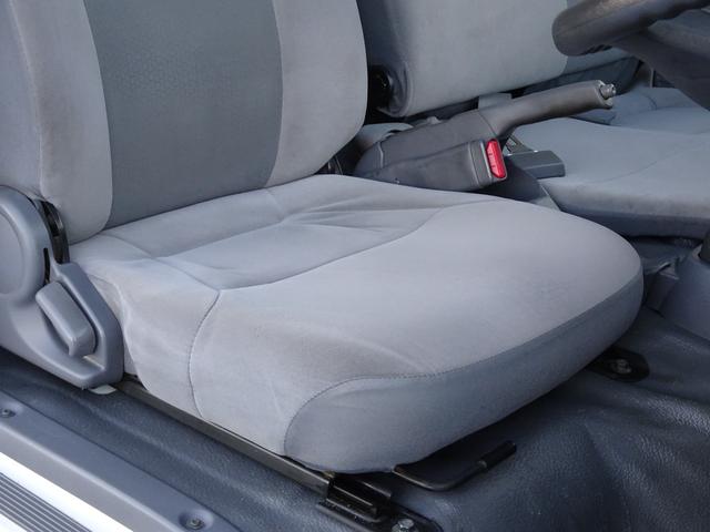 エルフトラック 　積載１．５ｔ　車両総重量５ｔ未満　スムーサーＥｘ　Ｐレンジ付き　ラッシングレール２段　荷室寸法　長３１１ｃｍ　幅１６５ｃｍ　高１９４ｃｍ　床面地上高８４ｃｍ　ディーゼルターボ（35枚目）