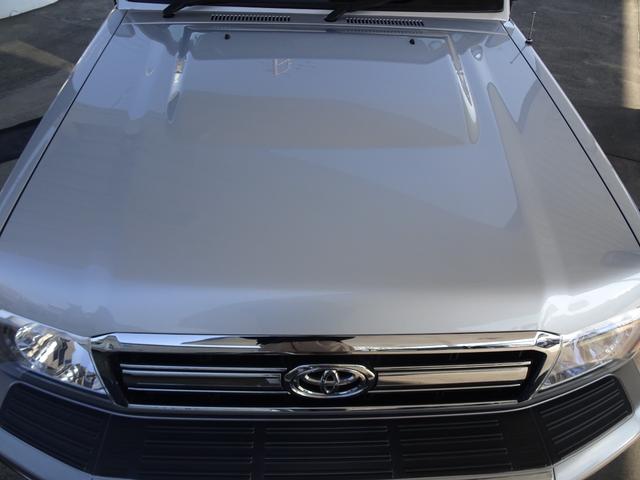 ランドクルーザー７０ バン　ＧＲＪ７６Ｋ　オプション前後デフロック　ブラッドレーＶアルミ　５ＭＴ　１ＧＲエンジン　４ＷＤ　再販ランクル７０　ランクル７６　１ナンバー　ボディカラー／シルバーメタリック１Ｆ７（27枚目）