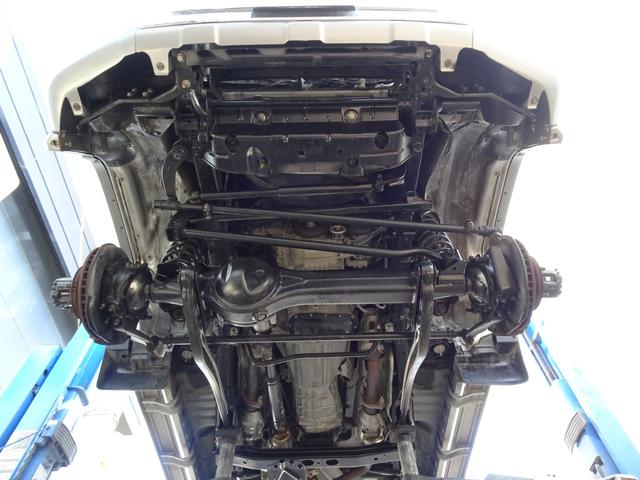 ランドクルーザー７０ バン　ＧＲＪ７６Ｋ　オプション前後デフロック　ブラッドレーＶアルミ　５ＭＴ　１ＧＲエンジン　４ＷＤ　再販ランクル７０　ランクル７６　１ナンバー　ボディカラー／シルバーメタリック１Ｆ７（32枚目）