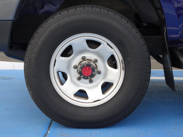 ハイラックス ＷキャブＤＸ　ＬＮ１６７　５ＭＴ　４ＷＤ　４ナンバー　ディーゼル　原動機５Ｌ　ダブルキャブ　積載５００ｋｇ　５人乗り　ＮＯｘ・ＰＭ不適合　ハイラックス　ピックアップ（25枚目）