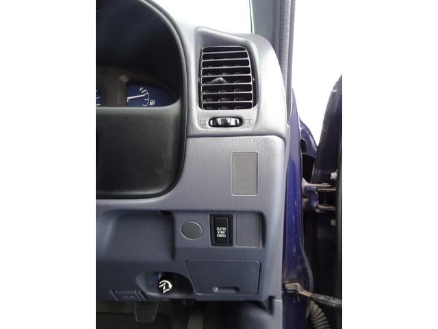 ハイラックス ＷキャブＤＸ　ＬＮ１６７　５ＭＴ　４ＷＤ　４ナンバー　ディーゼル　原動機５Ｌ　ダブルキャブ　積載５００ｋｇ　５人乗り　ＮＯｘ・ＰＭ不適合　ハイラックス　ピックアップ（41枚目）