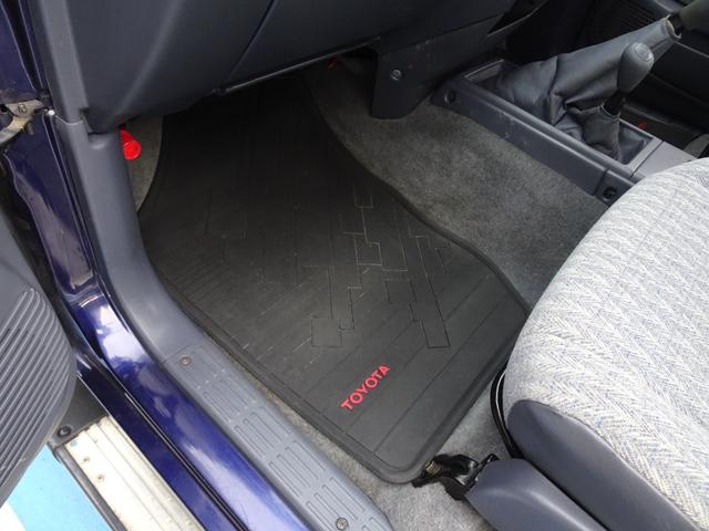 ハイラックス ＷキャブＤＸ　ＬＮ１６７　５ＭＴ　４ＷＤ　４ナンバー　ディーゼル　原動機５Ｌ　ダブルキャブ　積載５００ｋｇ　５人乗り　ＮＯｘ・ＰＭ不適合　ハイラックス　ピックアップ（43枚目）