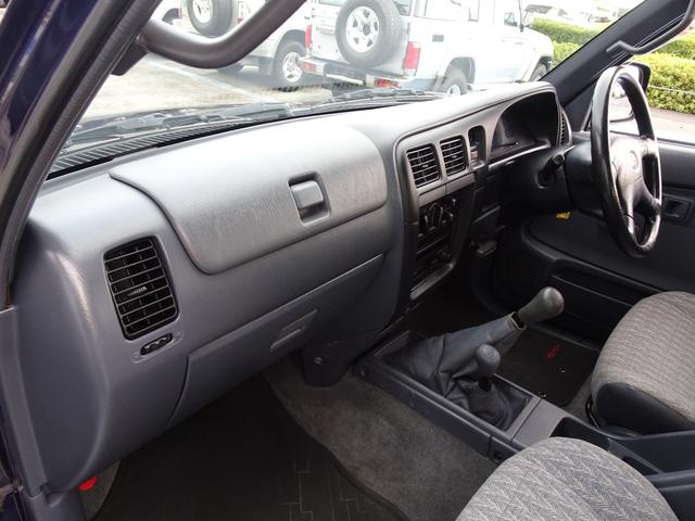 ハイラックス ＷキャブＤＸ　ＬＮ１６７　５ＭＴ　４ＷＤ　４ナンバー　ディーゼル　原動機５Ｌ　ダブルキャブ　積載５００ｋｇ　５人乗り　ＮＯｘ・ＰＭ不適合　ハイラックス　ピックアップ（44枚目）