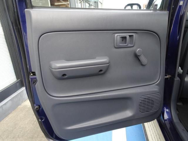 ハイラックス ＷキャブＤＸ　ＬＮ１６７　５ＭＴ　４ＷＤ　４ナンバー　ディーゼル　原動機５Ｌ　ダブルキャブ　積載５００ｋｇ　５人乗り　ＮＯｘ・ＰＭ不適合　ハイラックス　ピックアップ（56枚目）