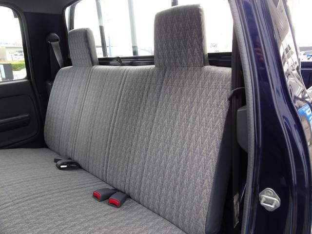 ハイラックス ＷキャブＤＸ　ＬＮ１６７　５ＭＴ　４ＷＤ　４ナンバー　ディーゼル　原動機５Ｌ　ダブルキャブ　積載５００ｋｇ　５人乗り　ＮＯｘ・ＰＭ不適合　ハイラックス　ピックアップ（60枚目）