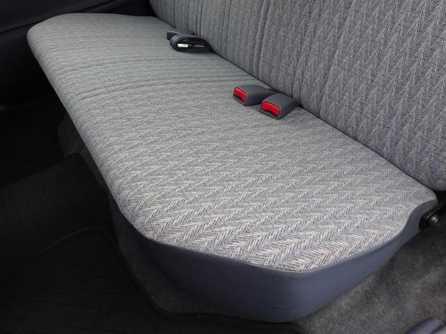 ハイラックス ＷキャブＤＸ　ＬＮ１６７　５ＭＴ　４ＷＤ　４ナンバー　ディーゼル　原動機５Ｌ　ダブルキャブ　積載５００ｋｇ　５人乗り　ＮＯｘ・ＰＭ不適合　ハイラックス　ピックアップ（61枚目）