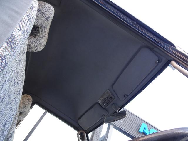 デリカスターワゴン アクティブワールド　ウインタースペシャル　Ｐ３５Ｗ　５ＭＴ　４ＷＤ　８人乗り　ベンチシート　３ナンバー　ディーゼルターボ　４Ｄ５６エンジン　寒冷地仕様車　グリルガード／フォグランプ／カーテン　ダブルエアコン　スターワゴン　デリカ（40枚目）