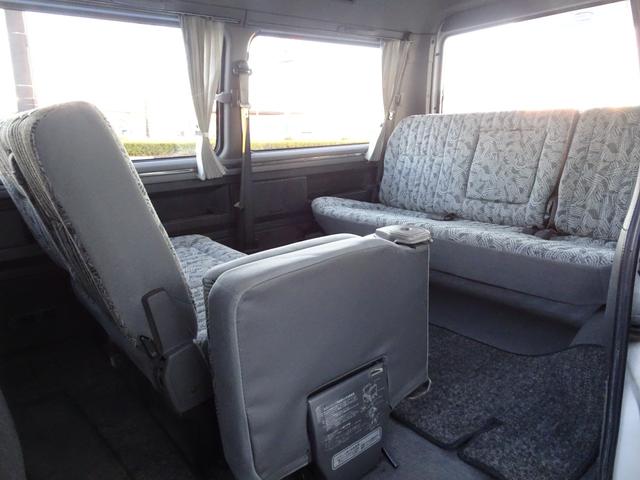 デリカスターワゴン アクティブワールド　ウインタースペシャル　Ｐ３５Ｗ　５ＭＴ　４ＷＤ　８人乗り　ベンチシート　３ナンバー　ディーゼルターボ　４Ｄ５６エンジン　寒冷地仕様車　グリルガード／フォグランプ／カーテン　ダブルエアコン　スターワゴン　デリカ（52枚目）