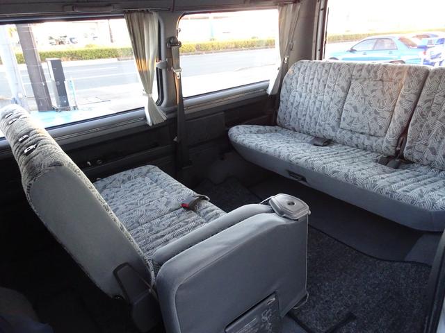 デリカスターワゴン アクティブワールド　ウインタースペシャル　Ｐ３５Ｗ　５ＭＴ　４ＷＤ　８人乗り　ベンチシート　３ナンバー　ディーゼルターボ　４Ｄ５６エンジン　寒冷地仕様車　グリルガード／フォグランプ／カーテン　ダブルエアコン　スターワゴン　デリカ（53枚目）