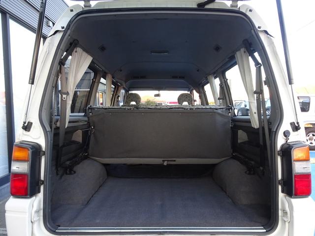 デリカスターワゴン アクティブワールド　ウインタースペシャル　Ｐ３５Ｗ　５ＭＴ　４ＷＤ　８人乗り　ベンチシート　３ナンバー　ディーゼルターボ　４Ｄ５６エンジン　寒冷地仕様車　グリルガード／フォグランプ／カーテン　ダブルエアコン　スターワゴン　デリカ（59枚目）