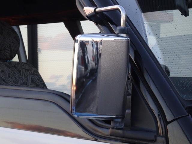 デリカスターワゴン アクティブワールド　ウインタースペシャル　Ｐ３５Ｗ　５ＭＴ　４ＷＤ　８人乗り　ベンチシート　３ナンバー　ディーゼルターボ　４Ｄ５６エンジン　寒冷地仕様車　グリルガード／フォグランプ／カーテン　ダブルエアコン　スターワゴン　デリカ（63枚目）