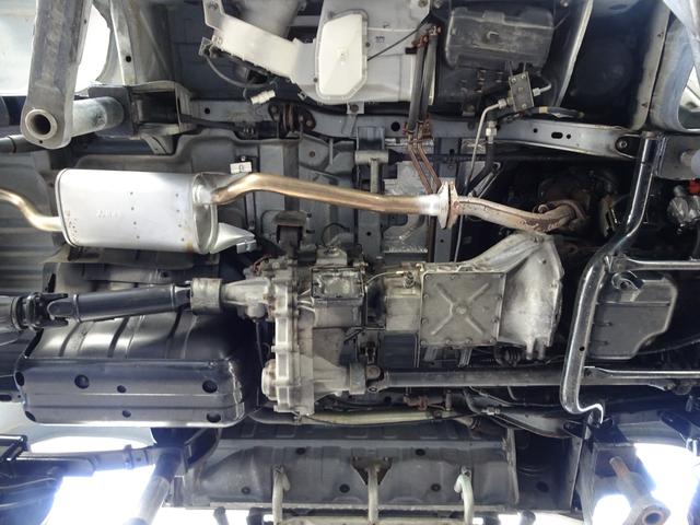 デリカスターワゴン アクティブワールド　ウインタースペシャル　Ｐ３５Ｗ　５ＭＴ　４ＷＤ　８人乗り　ベンチシート　３ナンバー　ディーゼルターボ　４Ｄ５６エンジン　寒冷地仕様車　グリルガード／フォグランプ／カーテン　ダブルエアコン　スターワゴン　デリカ（71枚目）