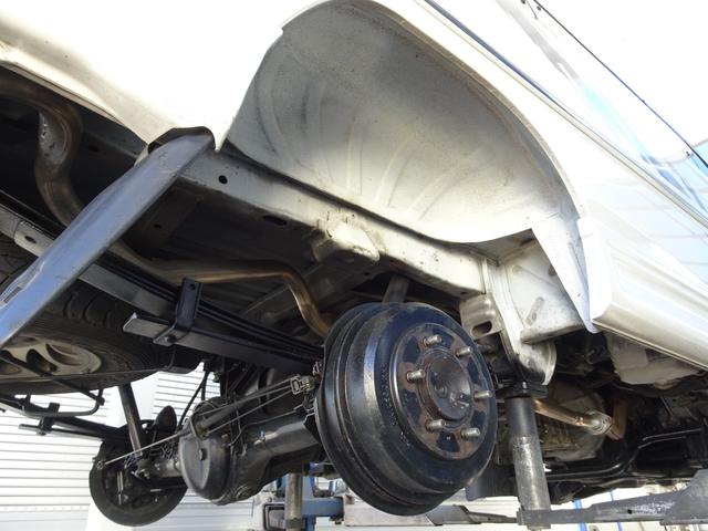 デリカスターワゴン アクティブワールド　ウインタースペシャル　Ｐ３５Ｗ　５ＭＴ　４ＷＤ　８人乗り　ベンチシート　３ナンバー　ディーゼルターボ　４Ｄ５６エンジン　寒冷地仕様車　グリルガード／フォグランプ／カーテン　ダブルエアコン　スターワゴン　デリカ（73枚目）