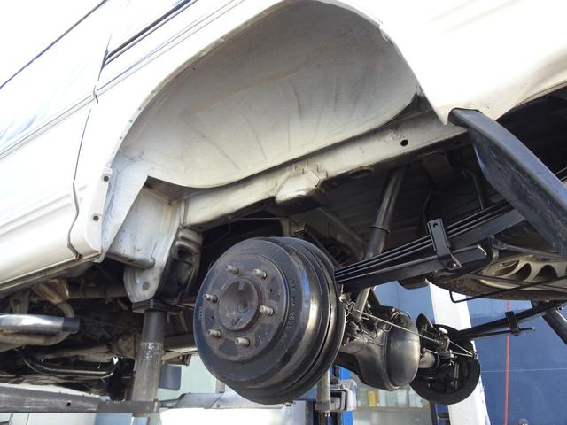 デリカスターワゴン アクティブワールド　ウインタースペシャル　Ｐ３５Ｗ　５ＭＴ　４ＷＤ　８人乗り　ベンチシート　３ナンバー　ディーゼルターボ　４Ｄ５６エンジン　寒冷地仕様車　グリルガード／フォグランプ／カーテン　ダブルエアコン　スターワゴン　デリカ（75枚目）