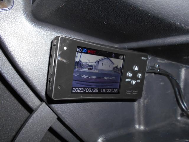 ラウンジ　ナビＴＶ　Ｂｌｕｅｔｏｏｔｈバックカメラ　ＥＴＣ　ナビＴＶ　Ｂｌｕｅｔｏｏｔｈバックカメラ　ＥＴＣ　純正アルミ　ＬＥＤライト　ドラレコ　キーレス　禁煙車　トノカバー　ＣＤＤＶＤ　オートエアコン　ＵＳＢ　ＡＵＸ　取説保証書(27枚目)