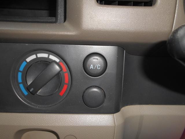 エブリイ ＰＡ　地区限定車　ハイルーフ　ＣＤＡＭＦＭ　ＥＴＣ　キーレス　地区限定車　ハイルーフ　ＣＤＡＭＦＭ　ＥＴＣ　キーレス　シルバー　ＰＢガラス　ＬＥＤヘッドライト　エアバック　ＡＴ　ＡＣ　ＰＳ　ＰＷ（19枚目）