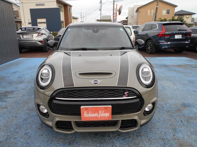 ＭＩＮＩ クーパーＳ　ＪＣＷパッケージ　ナビＢｌｕｅｔｏｏｔｈ　ＥＴＣ　ＪＣＷパッケージ　ジョンクーパーワークス　ナビＢｌｕｅｔｏｏｔｈ　バックカメラ　ＥＴＣ　ドラレコ前後　ＬＥＤヘッドライト　ＬＥＤフォグ　アイドリングストップ　禁煙車　コーナーセンサー　取説保証書（4枚目）