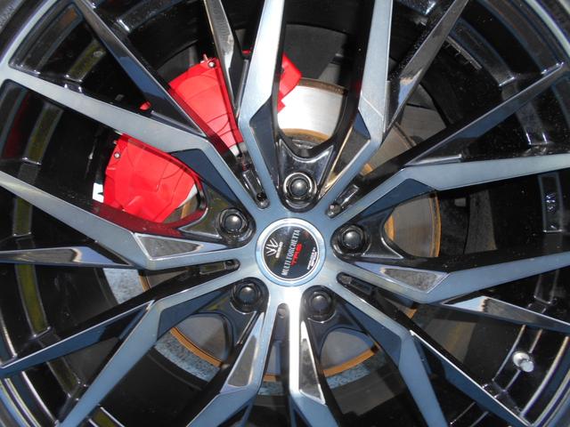 ＺＲ－Ｖ ｅ：ＨＥＶ　Ｚ　ローダウン　社外２０インチ　レッドキャリパー　ローダウン　社外２０インチ　レッドキャリパーカバー　ナビＴＶＢｌｕｅｔｏｏｔｈ　走行中ＯＫ　３６０度カメラ　ＥＴＣ２．０　ドラレコ前後　デジタルミラー　レザーシート　シートヒーター　レーダークルーズ（8枚目）