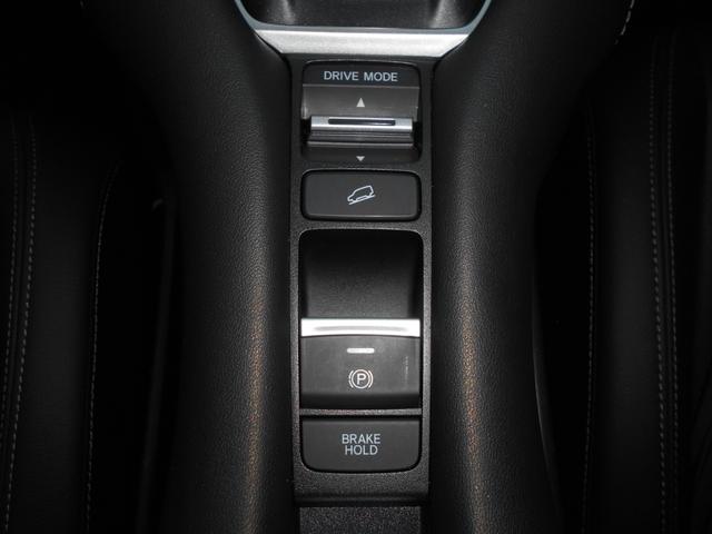 ＺＲ－Ｖ ｅ：ＨＥＶ　Ｚ　ローダウン　社外２０インチ　レッドキャリパー　ローダウン　社外２０インチ　レッドキャリパーカバー　ナビＴＶＢｌｕｅｔｏｏｔｈ　走行中ＯＫ　３６０度カメラ　ＥＴＣ２．０　ドラレコ前後　デジタルミラー　レザーシート　シートヒーター　レーダークルーズ（38枚目）