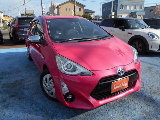 アクア ＧブラックソフトレザーセレクションナビＴＶＢｌｕｅｔｏｏｔｈ　ナビＴＶＢｌｕｅｔｏｏｔｈ　ＣＤＤＶＤ　バックカメラ　ＥＴＣ　ドラレコ前後　セーフティセンス　ＴＲＣ　レーンキープ　クルーズコントロール　コーナーポール　センターコンソール　メッキアウターハンドル（5枚目）