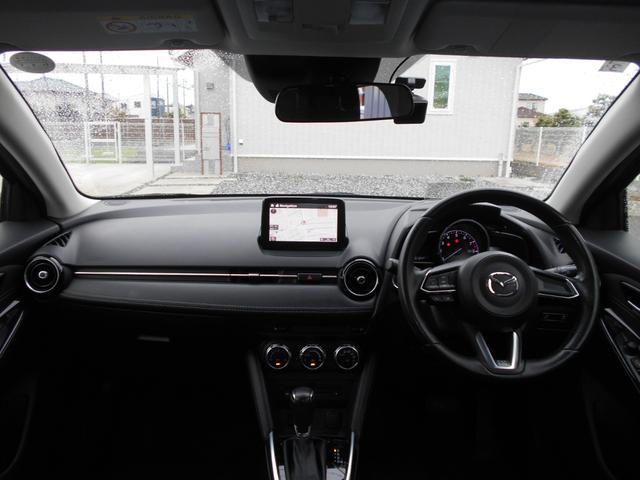 デミオ １３Ｓツーリング　ワンオーナー　Ｂｌｕｅｔｏｏｔｈ　ドラレコ　ワンオーナー　ナビＴＶＢｌｕｅｔｏｏｔｈ　ドラレコ　ＣＤＤＶＤ　シートヒーター左右　オートエアコン　ヘッドアップディスプレイ　ＬＥＤヘッドライト　スマートキー　エアバック　取説保証書　ＵＳＢ（29枚目）