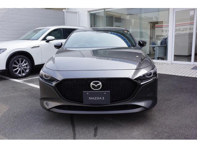 ＭＡＺＤＡ３ファストバック ２０Ｓ　レトロスポーツエディション　弊社デモカー　ボディコーティング施工済車　オンラインナビＳＤ　ＥＴＣ　オールウェザーマット（2枚目）
