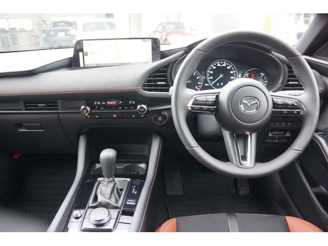 ＭＡＺＤＡ３ファストバック ２０Ｓ　レトロスポーツエディション　弊社デモカー　ボディコーティング施工済車　オンラインナビＳＤ　ＥＴＣ　オールウェザーマット（18枚目）