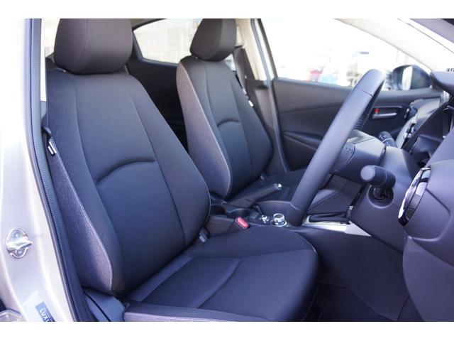 ＭＡＺＤＡ２ １５　ＢＤ　ｉセレクション　弊社デモカー　ボディコーティング施工車　ナビＳＤ　ＥＴＣ　フロアマット　バックカメラ（17枚目）