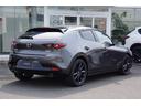 ＭＡＺＤＡ３ファストバック ２０Ｓ　レトロスポーツエディション　弊社デモカー　ボディコーティング施工済車　オンラインナビＳＤ　ＥＴＣ　オールウェザーマット（4枚目）