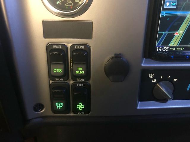 ハマーＨ１ 　ワゴン　アルファ／新車並行／２ｉｎｃｈリフトアップ／減衰力調整式ショック／２０ｉｎｃｈＡ／Ｗ／（17枚目）