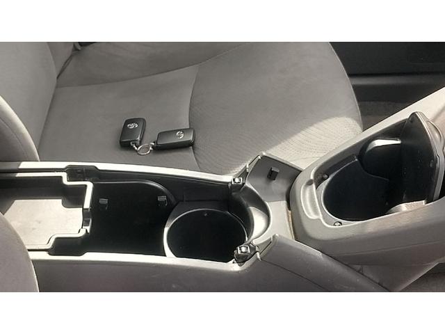 プリウス S 社外ナビ バックカメラ(42枚目)