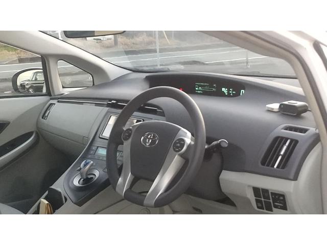 プリウス Ｓ　純正ナビ　バックカメラ　ＥＴＣ　ドライブレコーダー（19枚目）