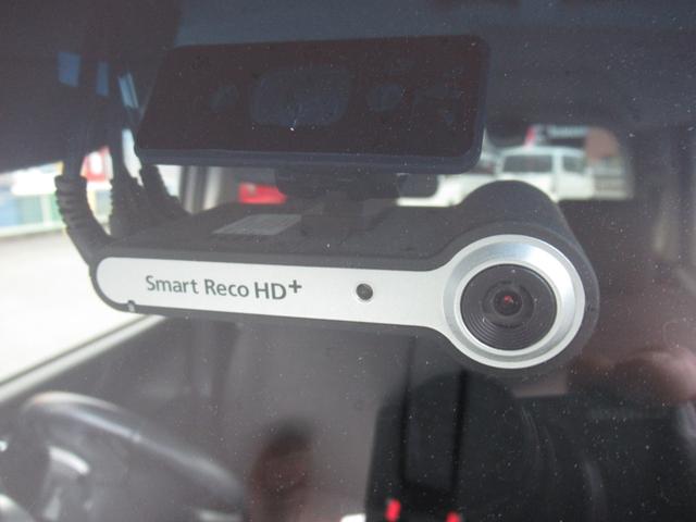 G・ターボLパッケージ あんしんパッケージ 両側自動ドア HID フルセグインターナビ ブルートゥース DVD再生 バックモニター ETC ドラレコ プッシュスタート スマートキー オートエアコン スライドリヤシート(17枚目)