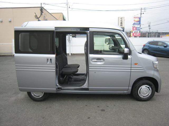 Ｎ－ＶＡＮ Ｌ　届出済未使用　ホンダセンシング　バックカメラ　ステアリングオーディオリモコン　電動格納ドアミラー　ボディ同色ドアミラー＆ドアノブ＆バックドアハンドル　オートロック　キーレスエントリ　運転席アームレスト（5枚目）