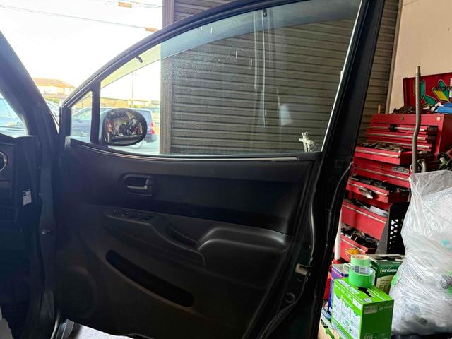 セルボ G スマートキー 電動格納ミラー AT 盗難防止システム CD MD 衝突安全ボディ エアコン パワーステアリング パワーウィンドウ(30枚目)