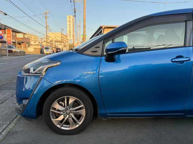 シエンタ ハイブリッドG ドライブレコーダー バックカメラ レーンアシスト 衝突被害軽減システム 両側電動スライドドア オートライト スマートキー 電動格納ミラー 3列シート CVT アルミホイール 盗難防止システム(14枚目)