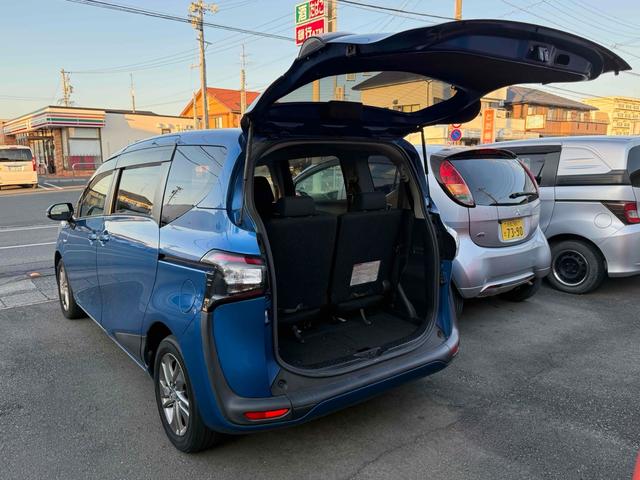 シエンタ ハイブリッドG ドライブレコーダー バックカメラ レーンアシスト 衝突被害軽減システム 両側電動スライドドア オートライト スマートキー 電動格納ミラー 3列シート CVT アルミホイール 盗難防止システム(20枚目)