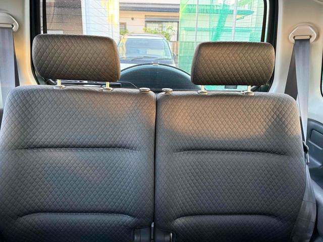 ジムニー ランドベンチャー　４ＷＤ　キーレスエントリー　電動格納ミラー　ＭＴ　ＡＢＳ　アルミホイール　衝突安全ボディ　エアコン　パワーウィンドウ（22枚目）