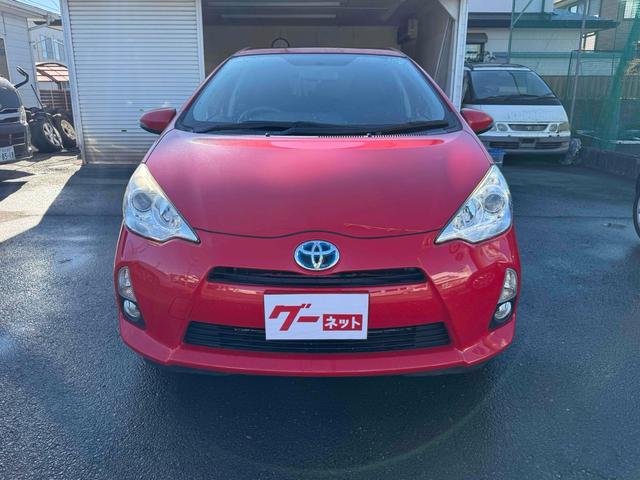 アクア Ｇ　ＥＴＣ　ナビ　ＴＶ　オートライト　スマートキー　アイドリングストップ　電動格納ミラー　ＣＶＴ　衝突安全ボディ　ＡＢＳ　ＥＳＣ　Ｂｌｕｅｔｏｏｔｈ　エアコン　パワーステアリング　パワーウィンドウ（12枚目）