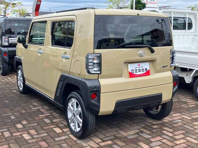 タフト G 15インチアルミホイール オートレベリング機能付フルLEDヘッドランプ LEDフォグランプ 本革巻ステアリングホイール 本革巻インパネセンターシフト TFTカラーマルチインフォメーションディスプレイ(3枚目)