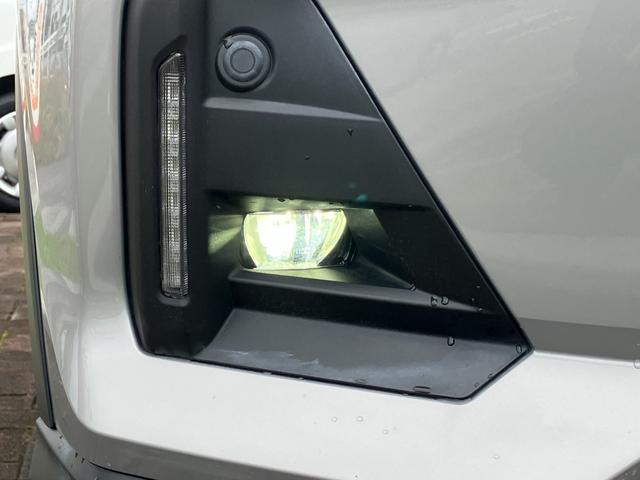 ロッキー プレミアムG HEV 17インチアルミホイール UVIRカット遮音ガラス フルLEDヘッドランプ キーフリーシステム 革巻きステアリングホイール 本革シフトノブ アクティブマルチインフォメーションメーター(22枚目)